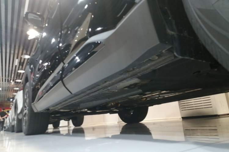 Used Geely Auto FX11 2025 4th Generation 1.5TD DCT – The Start Left Side Sill