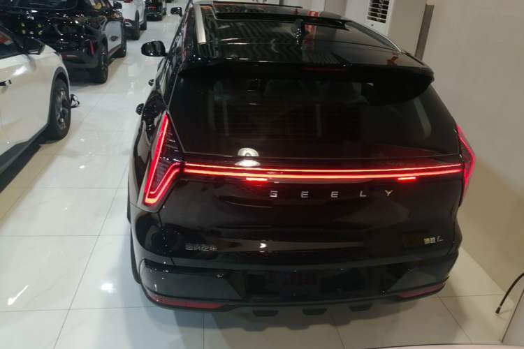 Used Geely Auto FX11 2025 4th Generation 1.5TD DCT – The Start Rear