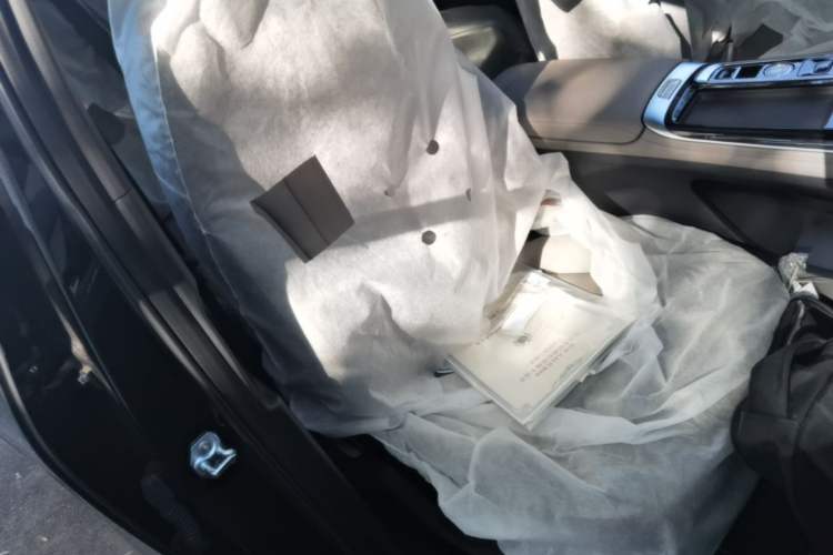 Used Geely Auto FX11 2025 4th Generation 1.5TD DCT – The Start Right Front Seat