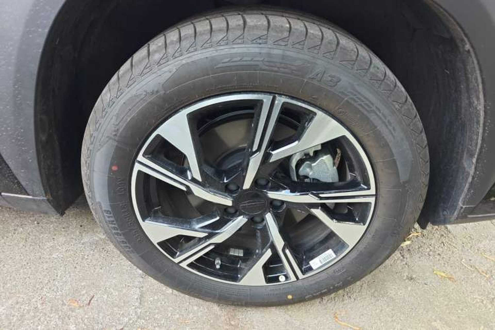 Used Geely Auto FX11 2025 4th Generation 1.5TD DCT – The Start Right Front Wheel Hub