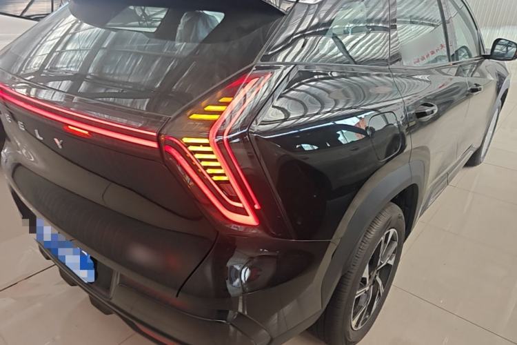 Used Geely Auto FX11 2025 4th Generation 1.5TD DCT – The Start Right Rear Taillight