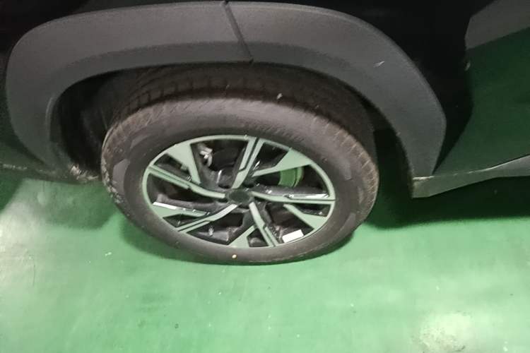 Used Geely Auto FX11 2025 4th Generation 1.5TD DCT – The Start Right Rear Wheel Hub