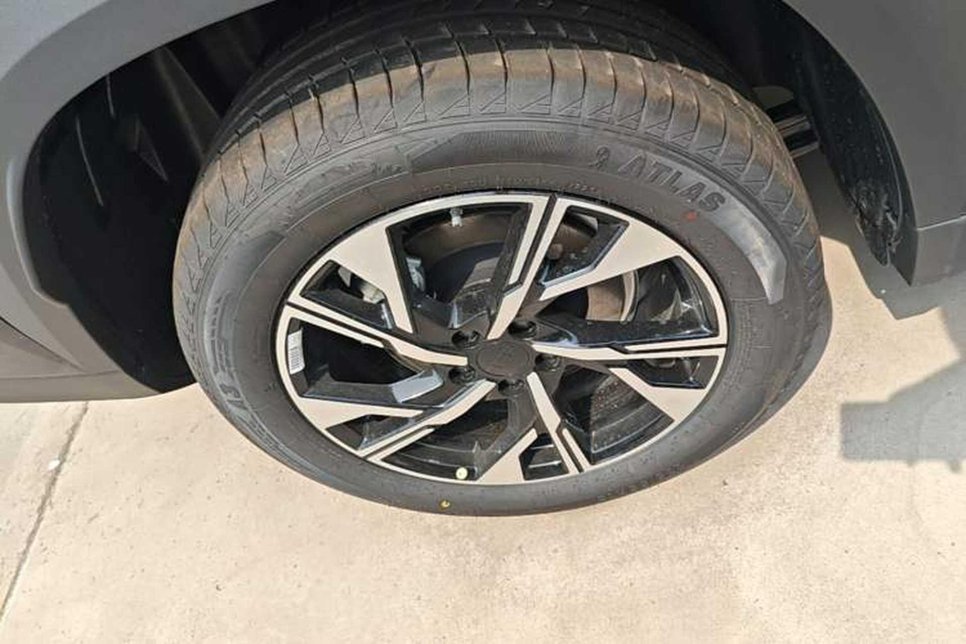 Used Geely Auto FX11 2025 4th Generation 1.5TD DCT – The Start Right Rear Wheel Hub