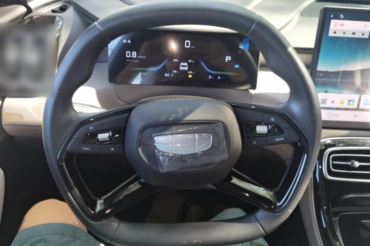 Used Geely Auto FX11 2025 4th Generation 1.5TD DCT – The Start Steering Wheel