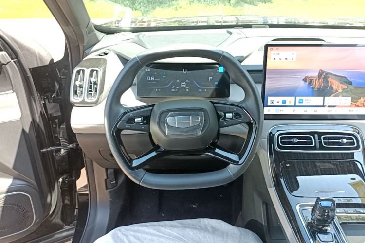Used Geely Auto FX11 2025 4th Generation 1.5TD DCT – The Start Steering Wheel