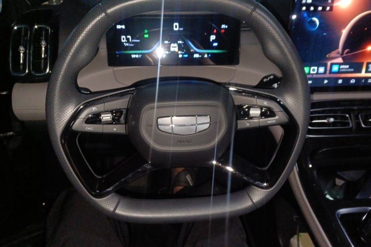 Used Geely Auto FX11 2025 4th Generation 1.5TD DCT – The Start Steering Wheel