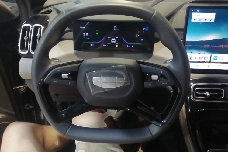 Used Geely Auto FX11 2025 4th Generation 1.5TD DCT – The Start Steering Wheel