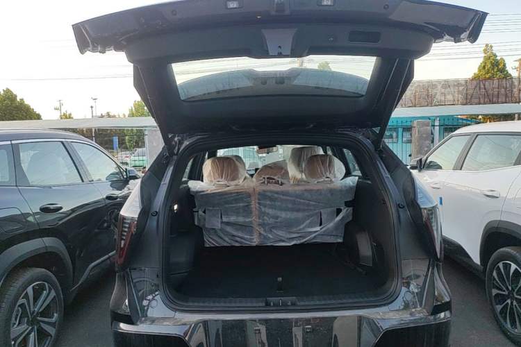 Used Geely Auto FX11 2025 4th Generation 1.5TD DCT - Shanhe Trunk