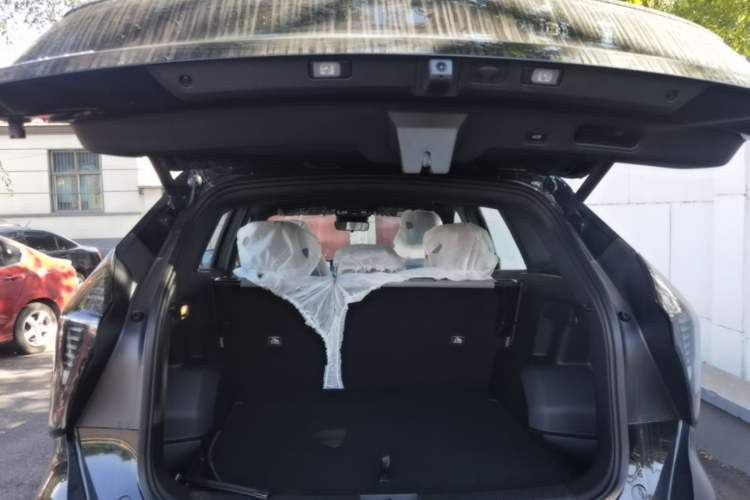 Used Geely Auto FX11 2025 4th Generation 1.5TD DCT – The Start Trunk