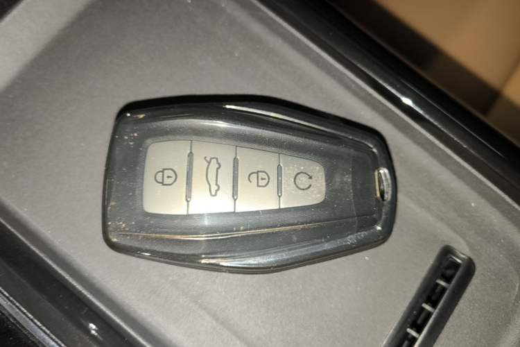 Used Geely Auto FX11 2025 4th Generation 1.5TD DCT - Shanhe Vehicle Key