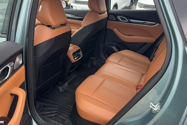 Used Geely Auto FX11 2025 4th Generation 2.0TD DCT—Passion Interior 2