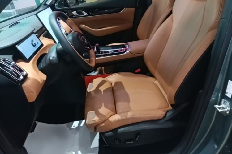 Used Geely Auto FX11 2025 4th Generation 1.5TD DCT Jinxiu Left Front Seat