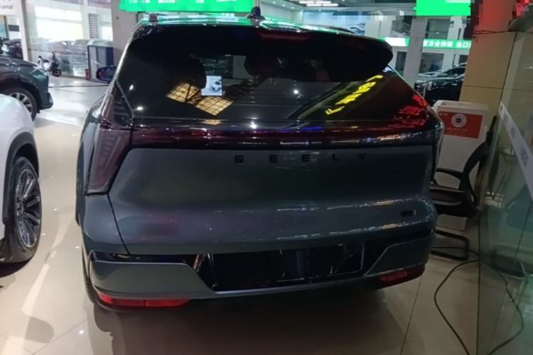Used Geely Auto FX11 2025 4th Generation 1.5TD DCT Jinxiu Rear
