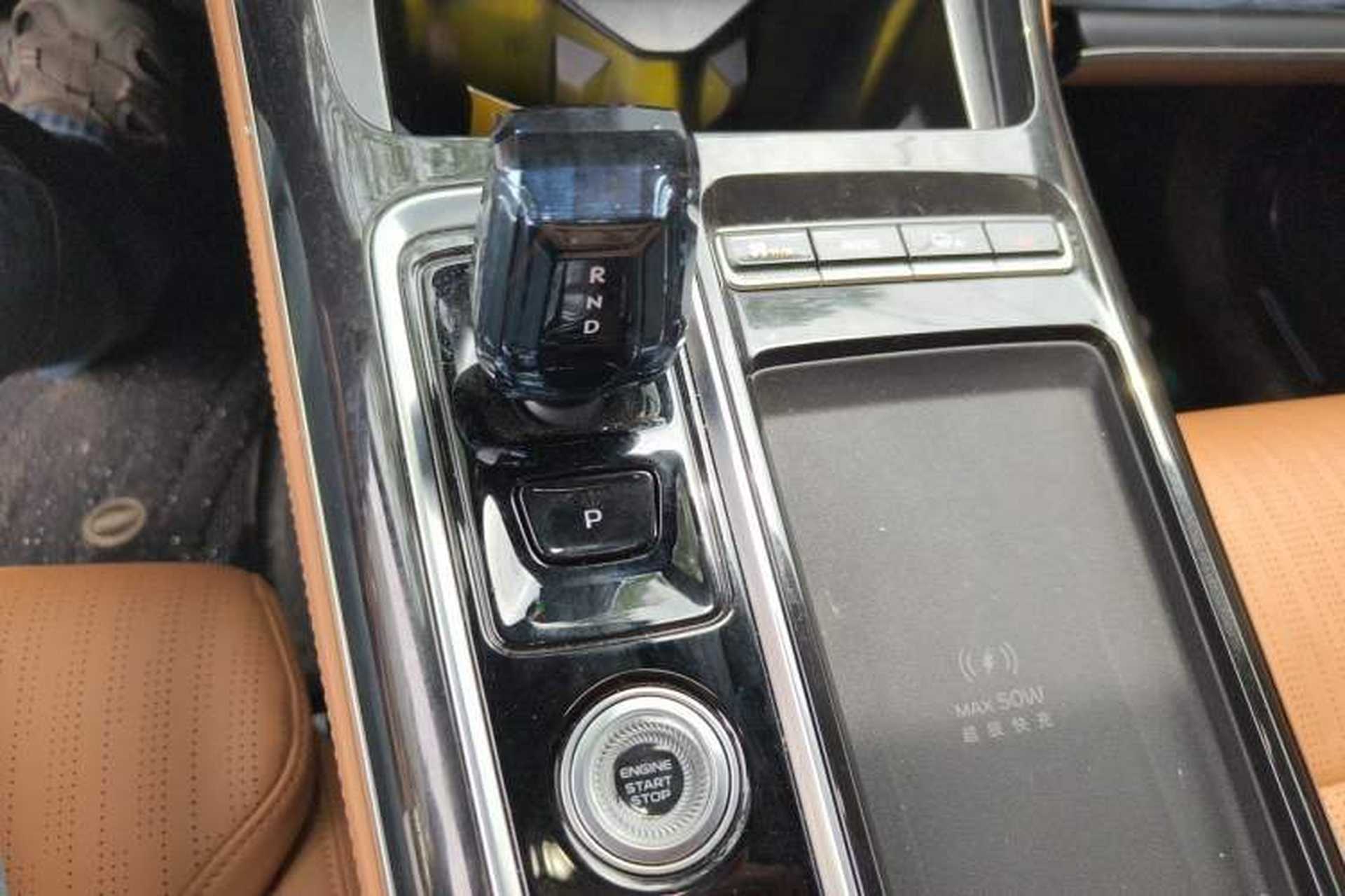 Used Geely Auto FX11 2025 4th Generation 1.5TD DCT Jinxiu Gear Lever