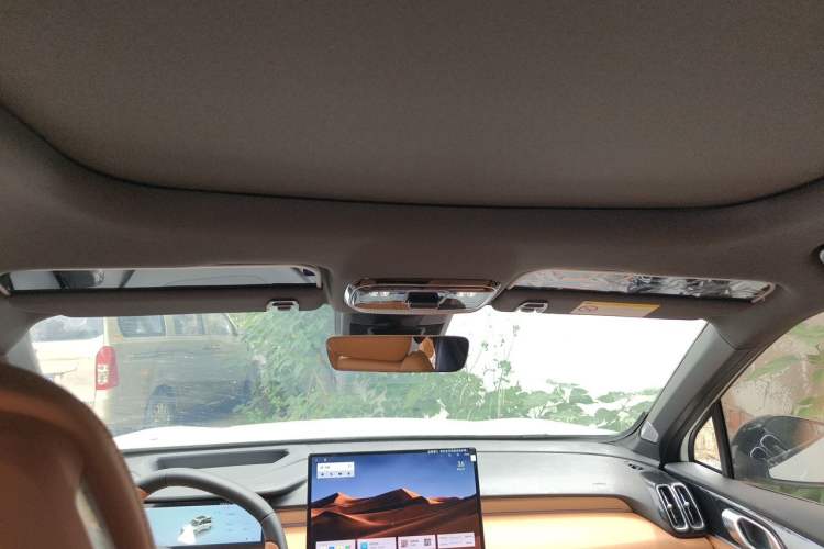 Used Geely Auto FX11 2025 4th Generation 1.5TD DCT Jinxiu Headliner