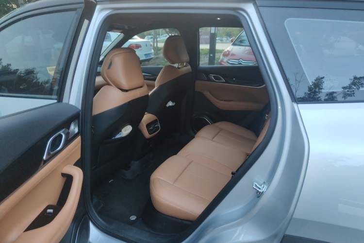 Used Geely Auto FX11 2025 4th Generation 1.5TD DCT Jinxiu Left Rear Seat