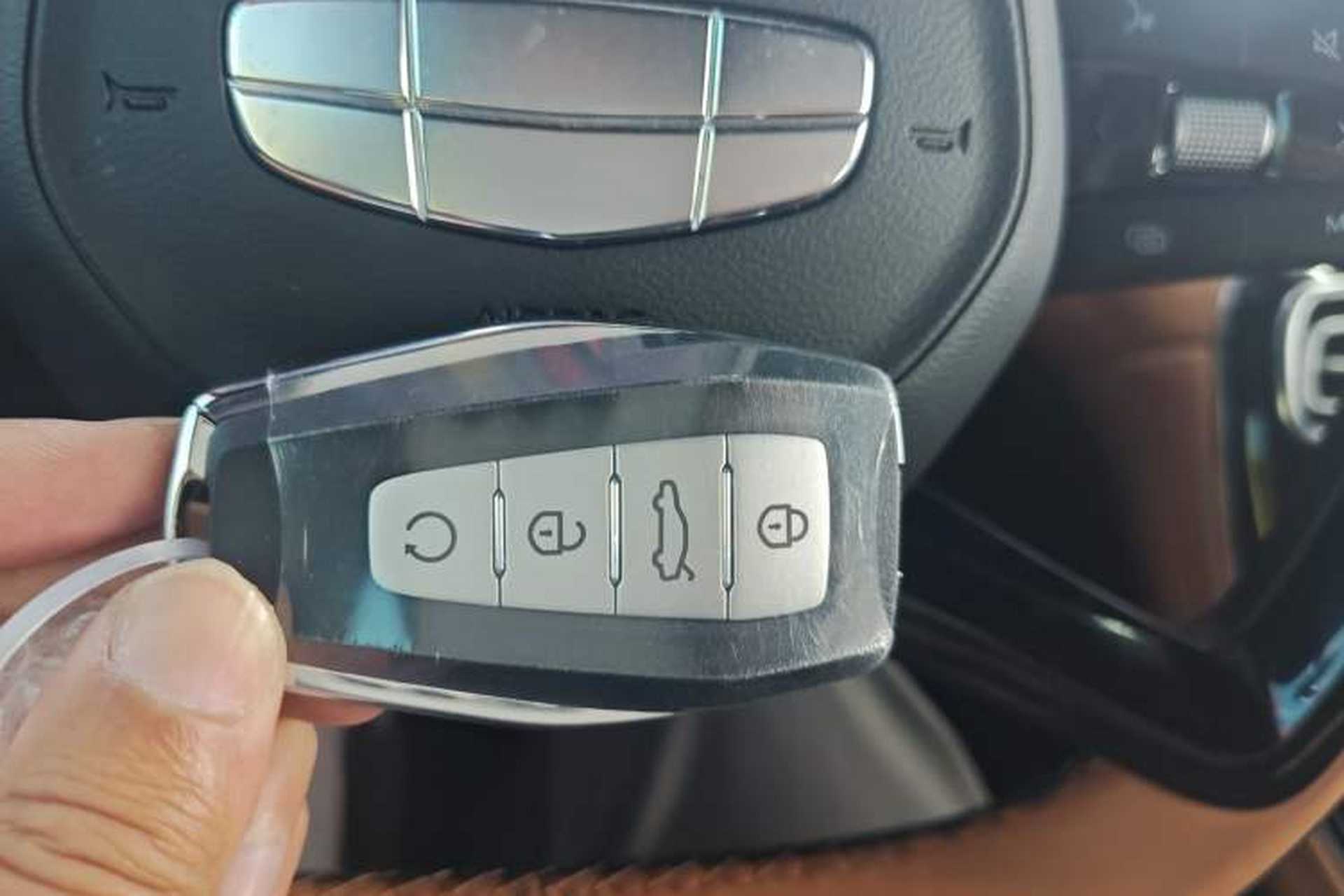 Used Geely Auto FX11 2025 4th Generation 1.5TD DCT Jinxiu Interior 1