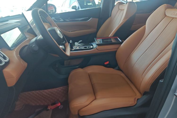 Used Geely Auto FX11 2025 4th Generation 1.5TD DCT Jinxiu Left Front Seat