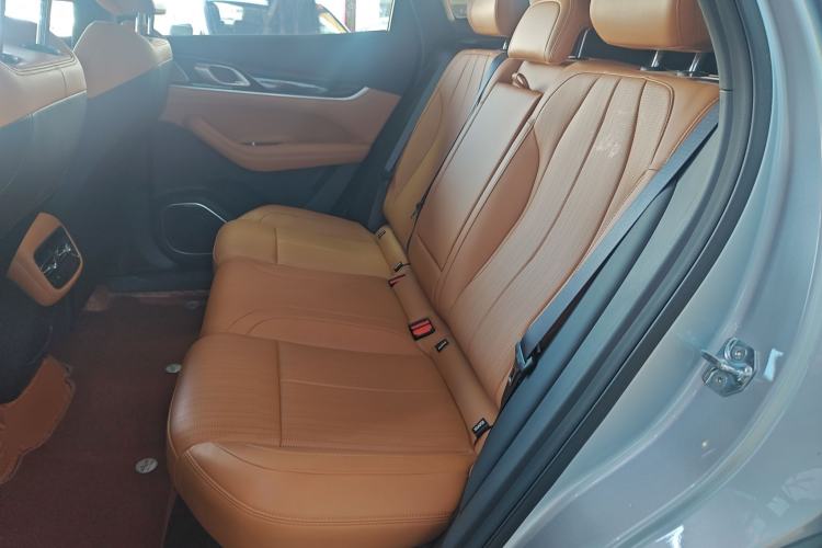 Used Geely Auto FX11 2025 4th Generation 1.5TD DCT Jinxiu Left Rear Seat