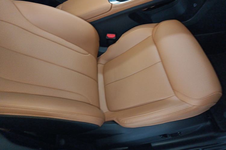 Used Geely Auto FX11 2025 4th Generation 1.5TD DCT - Shanhe Right Front Seat