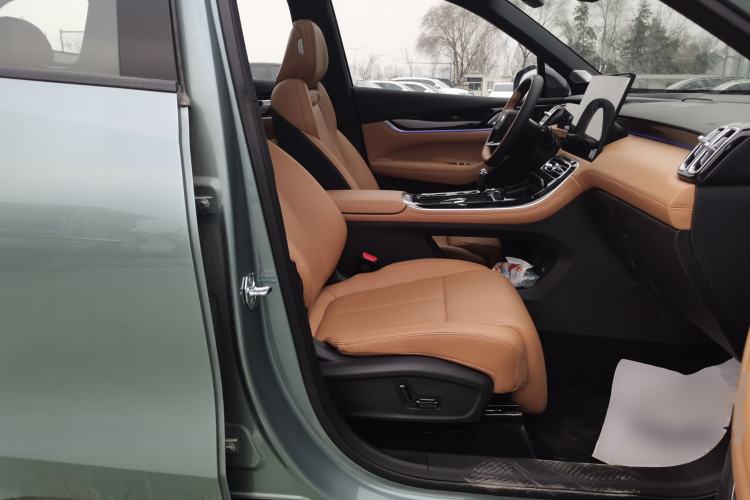 Used Geely Auto FX11 2025 4th Generation 1.5TD DCT Jinxiu Right Front Seat