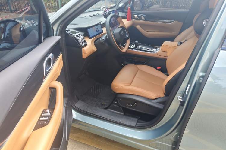 Used Geely Auto FX11 2025 4th Generation 1.5TD DCT - Shanhe Driver Seat