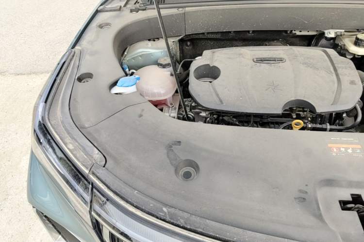 Used Geely Auto FX11 2025 4th Generation 1.5TD DCT Jinxiu Engine Bay Right