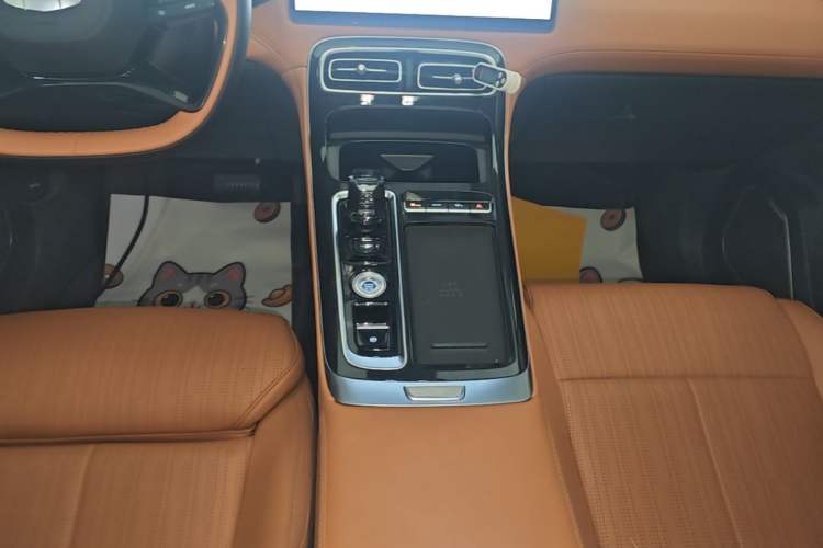 Used Geely Auto FX11 2025 4th Generation 1.5TD DCT Jinxiu Gear Lever