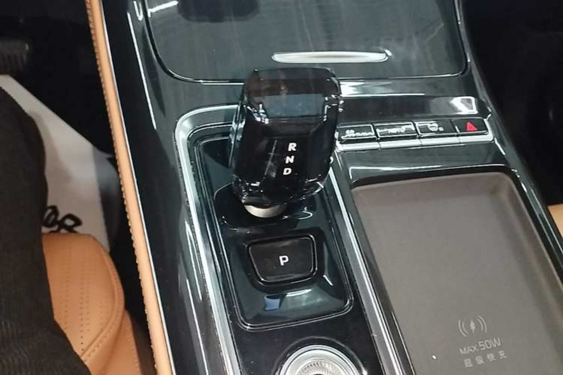 Used Geely Auto FX11 2025 4th Generation 1.5TD DCT Jinxiu Gear Lever