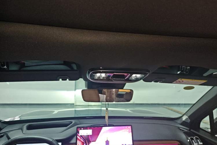 Used Geely Auto FX11 2025 4th Generation 1.5TD DCT Jinxiu Headliner