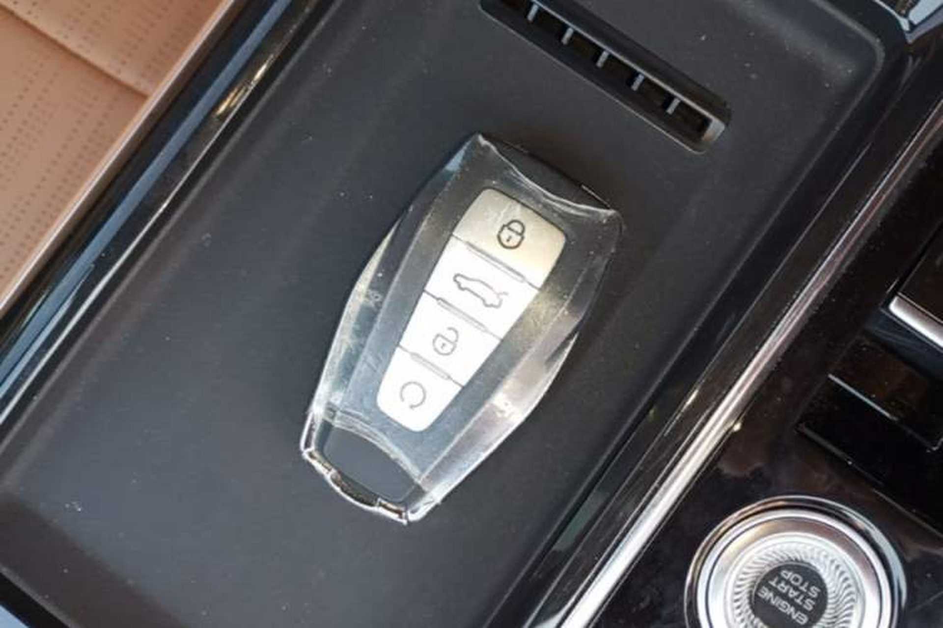 Used Geely Auto FX11 2025 4th Generation 1.5TD DCT Jinxiu Interior 1