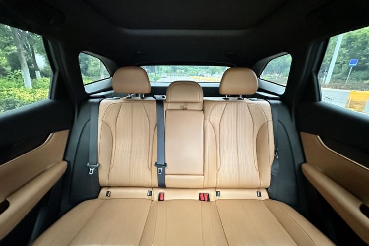 Used Geely Auto FX11 2025 4th Generation 1.5TD DCT Jinxiu Interior 5