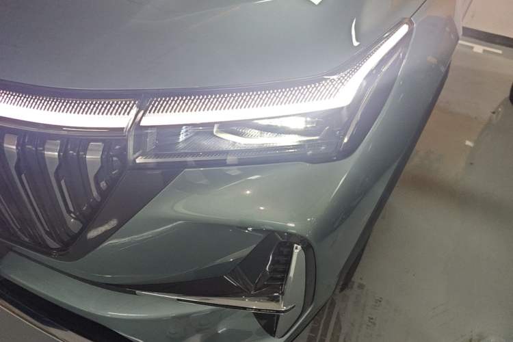 Used Geely Auto FX11 2025 4th Generation 1.5TD DCT Jinxiu Left Front Headlight