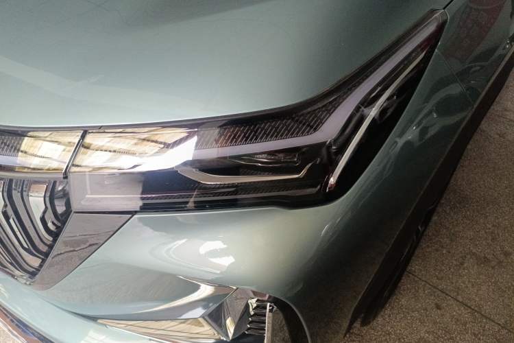Used Geely Auto FX11 2025 4th Generation 1.5TD DCT Jinxiu Left Front Headlight
