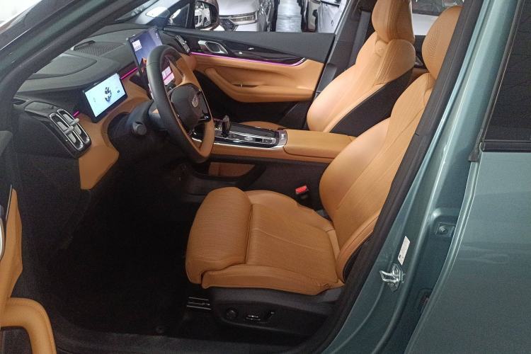 Used Geely Auto FX11 2025 4th Generation 1.5TD DCT Jinxiu Left Front Seat