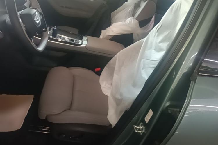Used Geely Auto FX11 2025 4th Generation 1.5TD DCT Jinxiu Left Front Seat