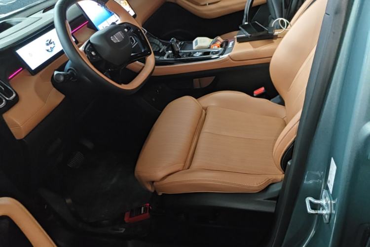 Used Geely Auto FX11 2025 4th Generation 1.5TD DCT Jinxiu Left Front Seat