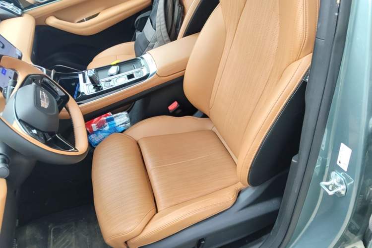 Used Geely Auto FX11 2025 4th Generation 1.5TD DCT Jinxiu Left Front Seat