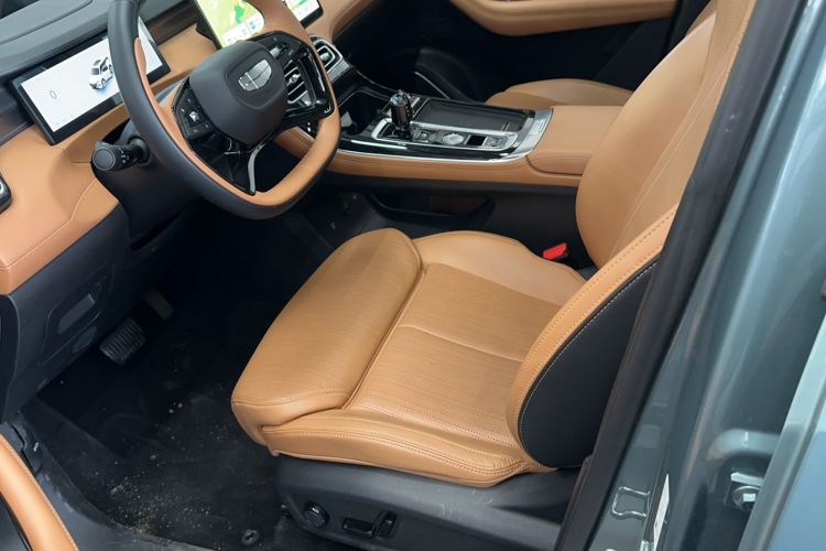 Used Geely Auto FX11 2025 4th Generation 1.5TD DCT Jinxiu Left Front Seat