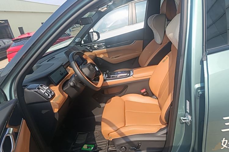 Used Geely Auto FX11 2025 4th Generation 1.5TD DCT Jinxiu Left Front Seat