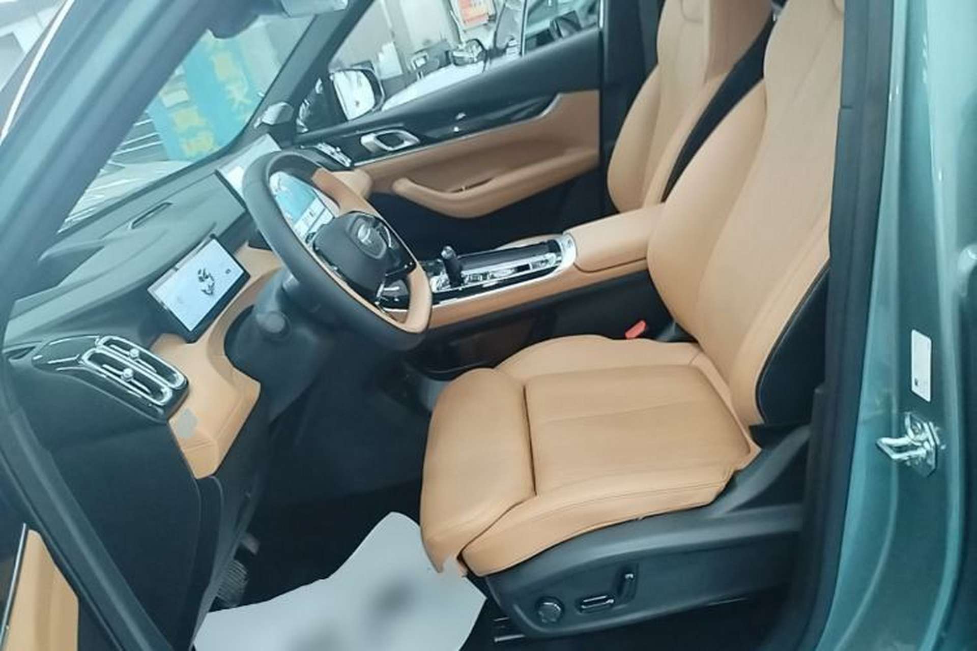 Used Geely Auto FX11 2025 4th Generation 1.5TD DCT Jinxiu Left Front Seat