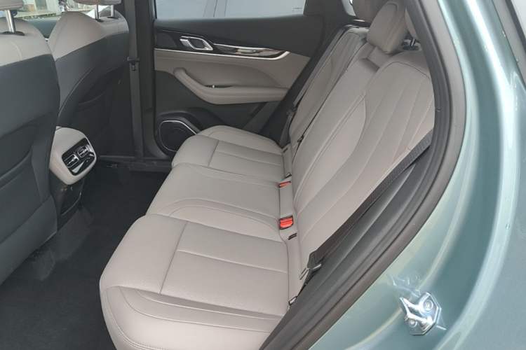 Used Geely Auto FX11 2025 4th Generation 1.5TD DCT – The Start Left Rear Seat