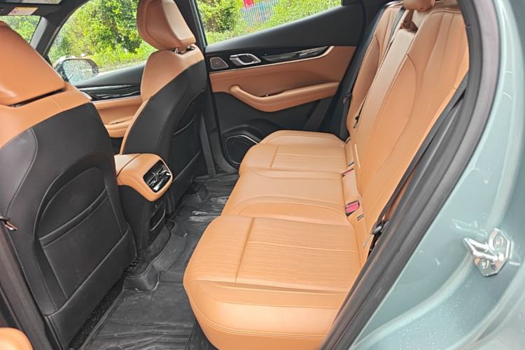 Used Geely Auto FX11 2025 4th Generation 1.5TD DCT Jinxiu Left Rear Seat
