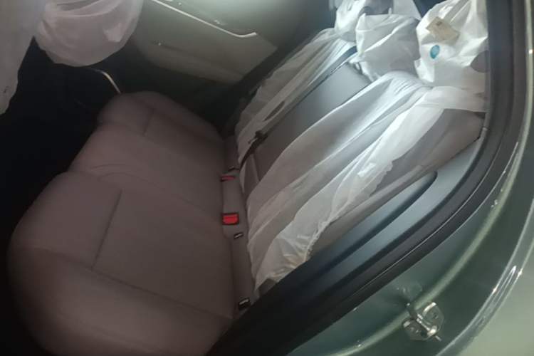 Used Geely Auto FX11 2025 4th Generation 1.5TD DCT Jinxiu Left Rear Seat