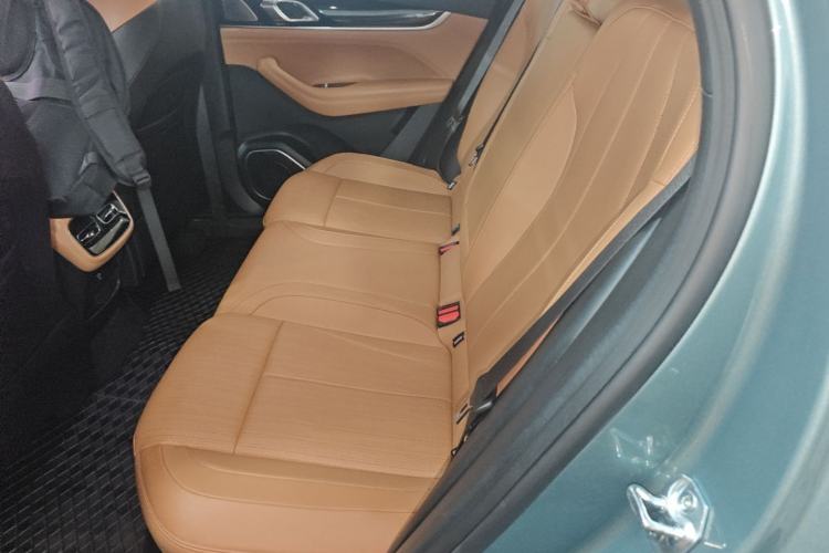 Used Geely Auto FX11 2025 4th Generation 1.5TD DCT Jinxiu Left Rear Seat