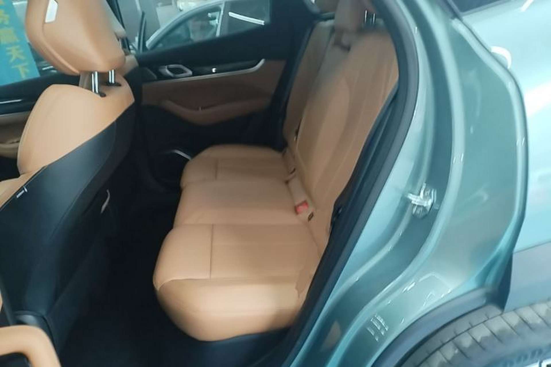 Used Geely Auto FX11 2025 4th Generation 1.5TD DCT Jinxiu Left Rear Seat