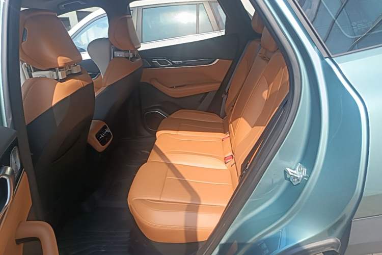 Used Geely Auto FX11 2025 4th Generation 1.5TD DCT Jinxiu Left Rear Seat