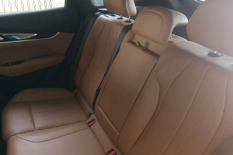 Used Geely Auto FX11 2025 4th Generation 1.5TD DCT Jinxiu Left Rear Seat