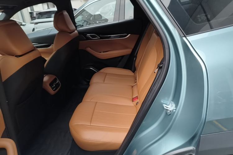 Used Geely Auto FX11 2025 4th Generation 1.5TD DCT Jinxiu Left Rear Seat