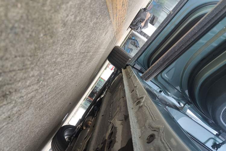 Used Geely Auto FX11 2025 4th Generation 1.5TD DCT – The Start Left Side Sill
